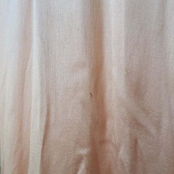 1940's Silk Dressing Gown - Picture 13 of 16